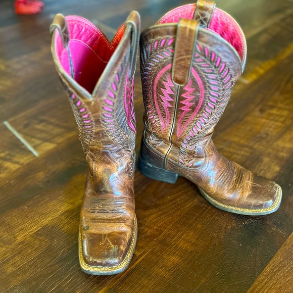 Ariat Shoes - Square Toe Ariat Boots